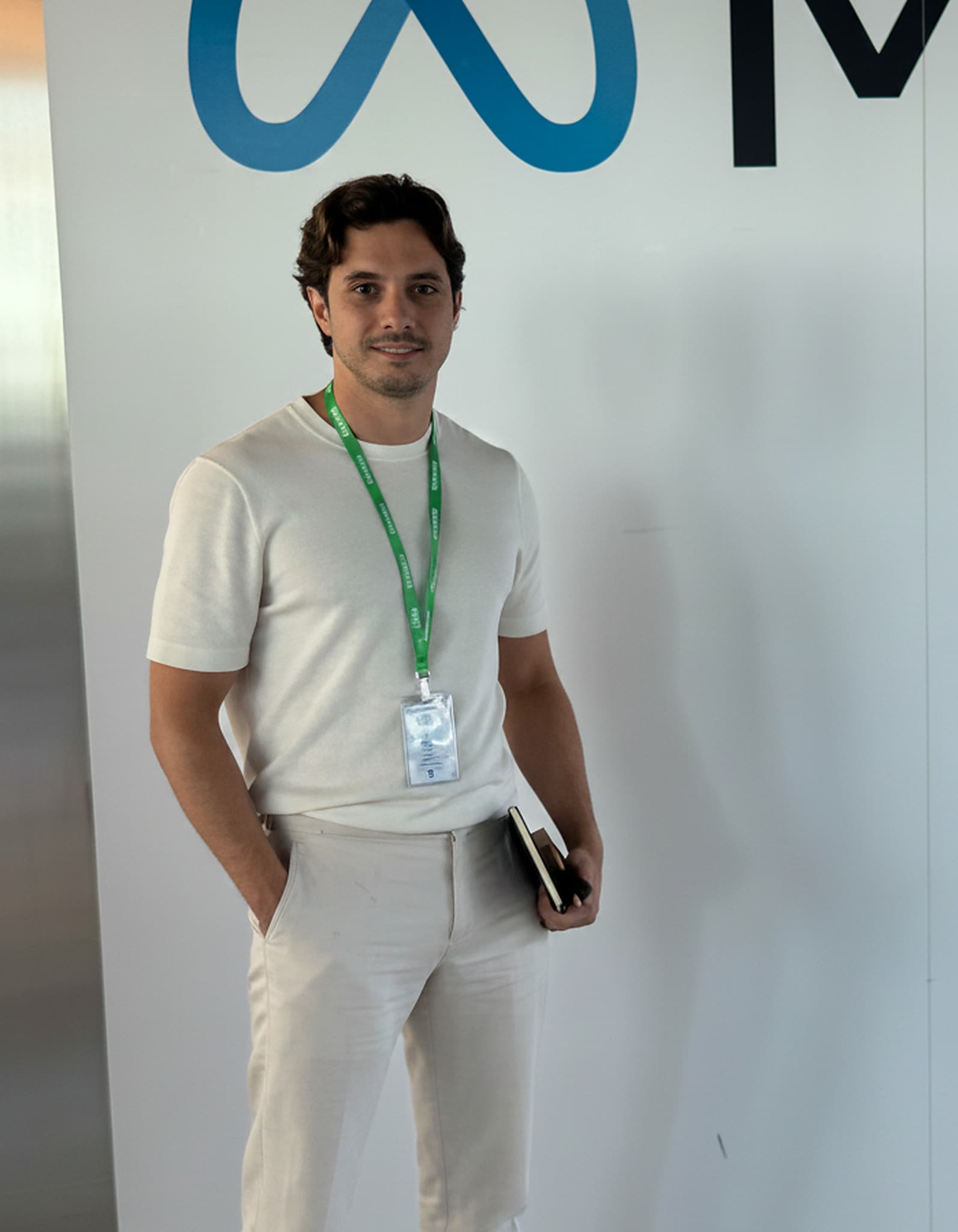 Enis Eser